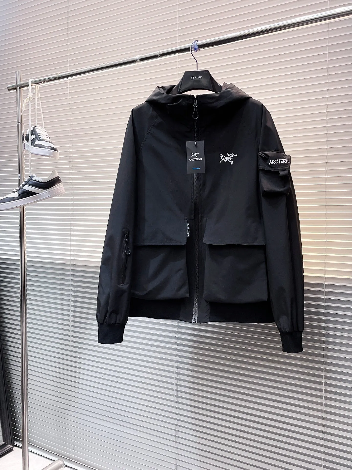 Same Style， ， 2026 New Arrival ， Original Premium Breathable ， ， ， Quality。 ， Sizes：M～3XL， 195
